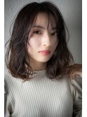 暗髪大人ハイライトウェットヘア抜け感ミディアムv上尾20代30代