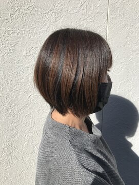 デン(den) ショートボブ