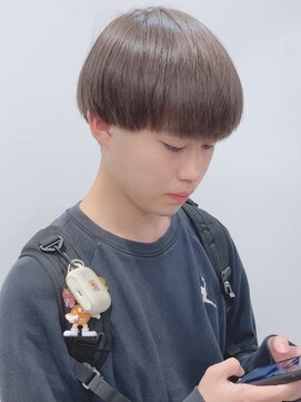 モリオフロムロンドン 松戸店(Morio from London) 【 松戸 岩口】つややかツーブロックマッシュショート