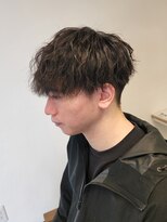 ニアウ 伊勢崎連取店(Niau)&nbsp;刈り上げショートマッシュ縦落ちツイストパーマ