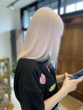 イチマルニ(102.) 【ご新規様】透け感ホワイトベージュカラー