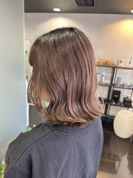 アローム(alom) [aika]ブリーチで作るベージュ カラー