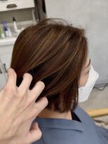 レヴィア(REVIA)&nbsp;白髪ぼかしハイライトブリーチミルクティーベージュ