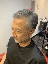 シファー(～Cifer)&nbsp;【翔】イケおじグレイヘアサイドパートナチュラルパーマ