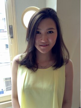 エヴァーグリーン(ever green) 【フレンチ×セミロング】