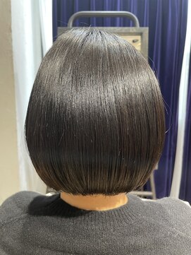レガーレ(Legare) 艶のボブ