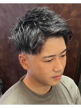 ヒロギンザ 新橋日比谷口店(HIRO GINZA) アップバングツーブロックフェード