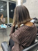 イキ 表参道(iki omotesando)&nbsp;モード/無造作ウェーブ/大人ガーリー[表参道駅]