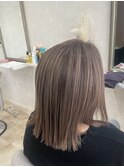 ミルクティーカラー ミルクティーグレージュ シャドールーツ