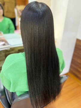 アークスヘアー 20代30代40代髪質改善トリートメントブルーブラック透け感