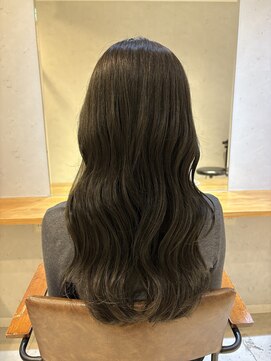 リリィ 北千住(Lily.) 【大人っぽオリーブグレージュ】