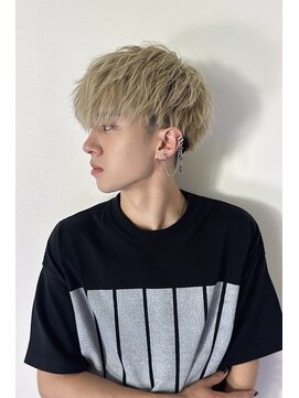 キング 枚方店(K!ng) 縮毛矯正髪質改善ハイライトレイヤーカット枚方美容室エクステ