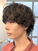 バイフィフス 原宿/表参道(by fifth)&nbsp;原宿メンズマッシュウルフ無造作シャドウパーマツーブロック黒髪