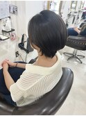 ショートボブ