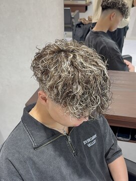 クール 大和八木駅前店(Coeur) 奈良/橿原/大和八木 ホワイトブラウンメッシュスペインカール