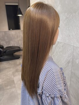 ドゥマン(Demain) 髪質改善ストレート×明るめベージュ｜柔らかツヤロング