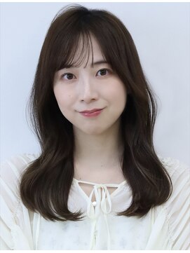 透明感のある清楚系スタイル