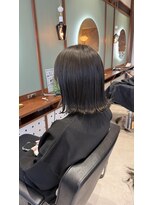 クルニエ(crenier) ブリーチなしオリーブグレージュ/外はねボブ