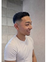 ワンワンオー バーバーショップ コンチネンタル(@110 BARBER SHOP continental)&nbsp;スキンフェードフェザーアップ