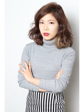 ヘアー アイス ルーチェ(HAIR ICI LUCE) ボブ 7:3 ポイントカラー アッシュ