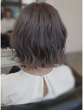 カネコ KANEKO美容室 田中店 オーダー率No.１☆シルバーグレージュ