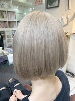 トムキャット(TOM CAT) 外国人風　ミルクティー　ベージュ　グレージュ