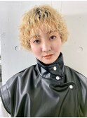 ブリーチ3回でもくるくるパーマ