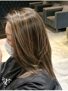 ヨシトモ(YOSHITOMO) コントラストハイライト