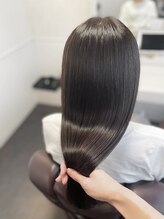 来店後も続く、美髪の秘訣は綿密なヘアケアプランに。その日だけの美髪はもういらない。