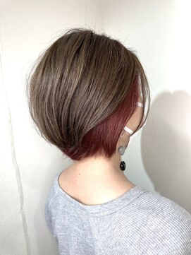 アクト 三鷹店(ACT) グレージュ×ワインレッド　ショートボブスタイル
