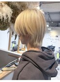 ハイトーンベージュ