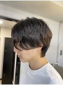 ハンサムショート　センターパート　アッシュ　ウェットヘア