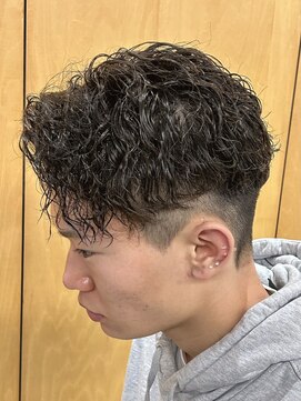 ニアウ 伊勢崎連取店(Niau) 波巻きスパイラルパーマツイストスパイラルパーマシャドウパーマ