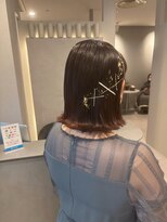 サリーワンフォーワン(Sally 141)&nbsp;ストレート外ハネダウンスタイル