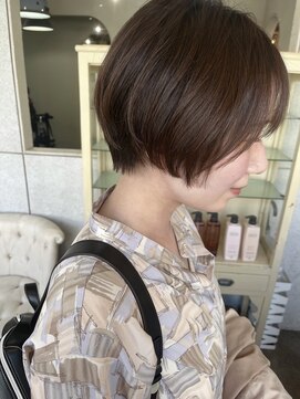 ショートボブ