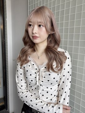アンベリール(Embellir) white beige♪