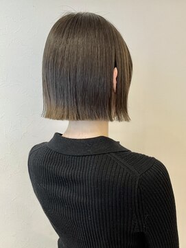 ヴェイン 渋谷(vain) オリーブベージュ×切りっぱなしボブ