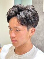 デプト(DEPT.)&nbsp;ニュアンスパーマツーブロックかきあげセンターパート佐賀眉毛