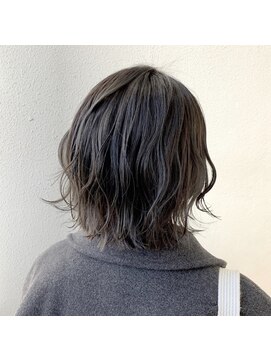 ヘブンリー(heavenly) 【heavenly】＃10代20代＃暗髪＃ラフ＃小顔＃ショートボブ