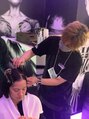 ゼンコー キチジョウジ(ZENKO KICHIJOJI) コレクションバックステージのヘアメイクを担当しています。