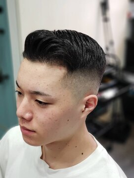 ウル(ulu) スキンフェード