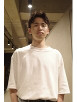 ビビト(bibito)&nbsp;bibito center part wave perm ウェーブパーマ　パーマ　メンズ