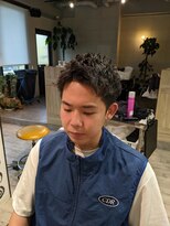 コワファーストナガサキシャンプーボーイ(COIFF1RST NAGASAKI SHAMPOO BOY)&nbsp;スパイキーショート×ツイストスパイラルパーマ
