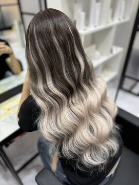 ラムシェール(LamChele) 【lamchele】シルバーグレー×ホワイトシールエクステ