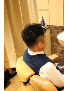 ヘアーモードキクチ 日本橋三越前店 ビジネスツーブロ＋パーマ