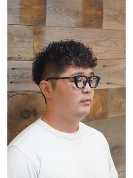 ツイン ショートパーマスタイル