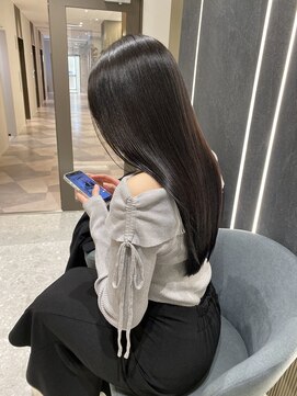 シュヴーブリヤン(cheveux brillants) 【美髪縮毛矯正で再現性100%な艶髪】暗髪カラー×艶髪ストレート