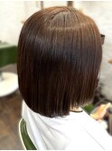 ツヤボブ×ブラウンベージュ