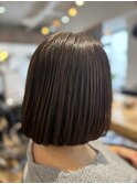 【脱白髪染めボブで若見えツヤ髪に】