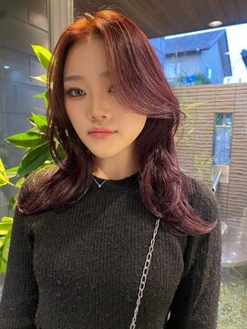 ナンブ セントラル(nambu-CENTRAL) センター分けくびれヘア